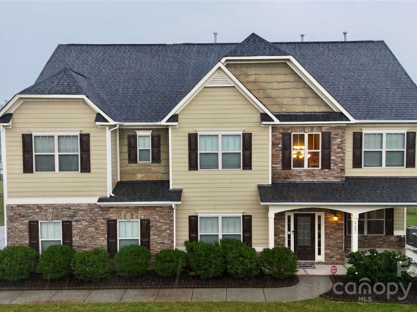 5601 Ballenger Court, Waxhaw, NC 28173.  MLS# CAR4177802, YatesRealty ID 4562. 