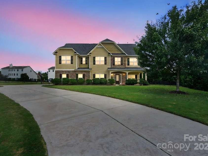 5601 Ballenger Court, Waxhaw, NC 28173.  MLS# CAR4177802, YatesRealty ID 4562. 