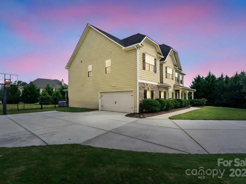 5601 Ballenger Court, Waxhaw, NC 28173.  MLS# CAR4177802, YatesRealty ID 4562. 