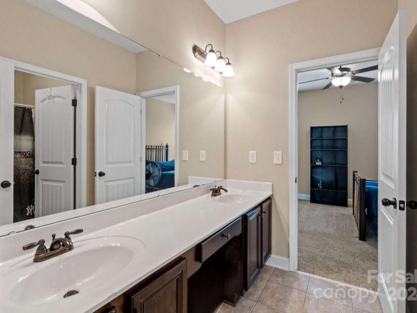 5601 Ballenger Court, Waxhaw, NC 28173.  MLS# CAR4177802, YatesRealty ID 4562. 