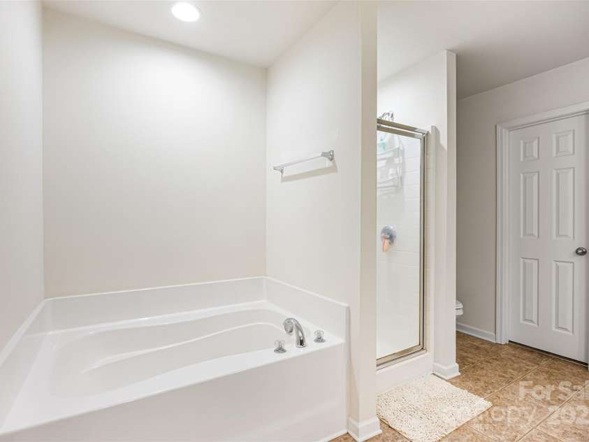 723 Winding Way, Rock Hill, SC 29732.  MLS# CAR4322146, YatesRealty ID 4562. HUGE Primary Bathroom