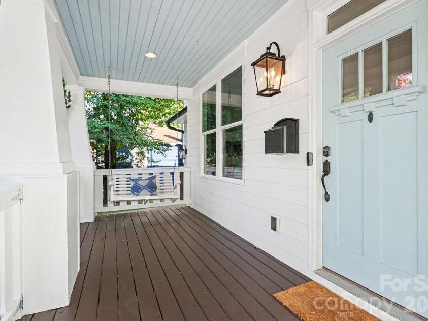 720 17th Street, Charlotte, NC 28205.  MLS# CAR4412206, YatesRealty ID 45620. 