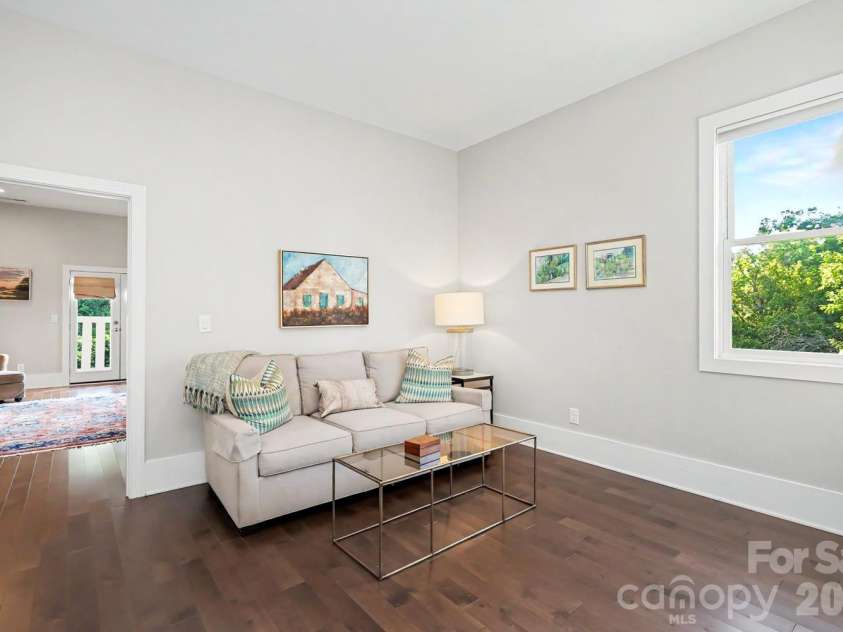 720 17th Street, Charlotte, NC 28205.  MLS# CAR4412206, YatesRealty ID 45620. 