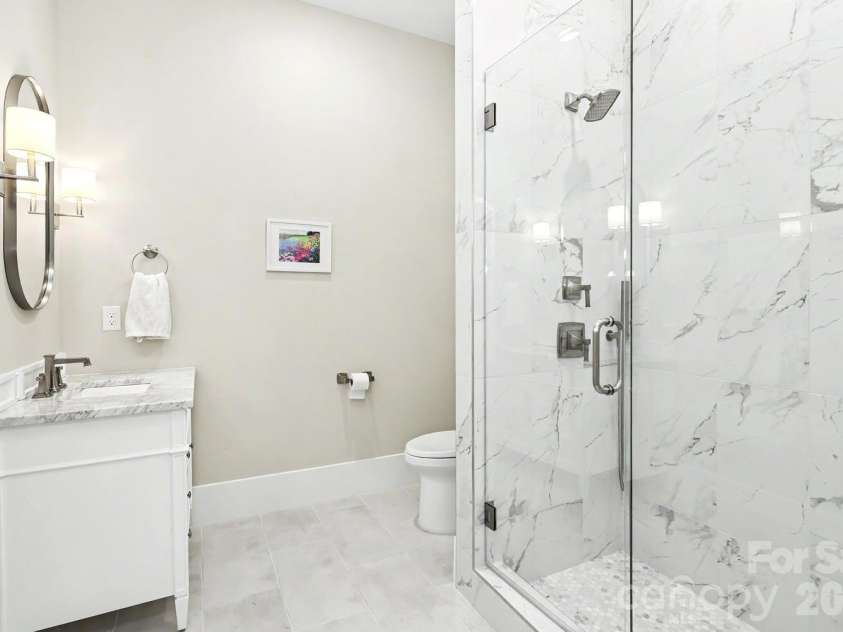 720 17th Street, Charlotte, NC 28205.  MLS# CAR4412206, YatesRealty ID 45620. 