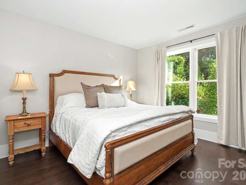 720 17th Street, Charlotte, NC 28205.  MLS# CAR4412206, YatesRealty ID 45620. Lower level 6th bedroom
