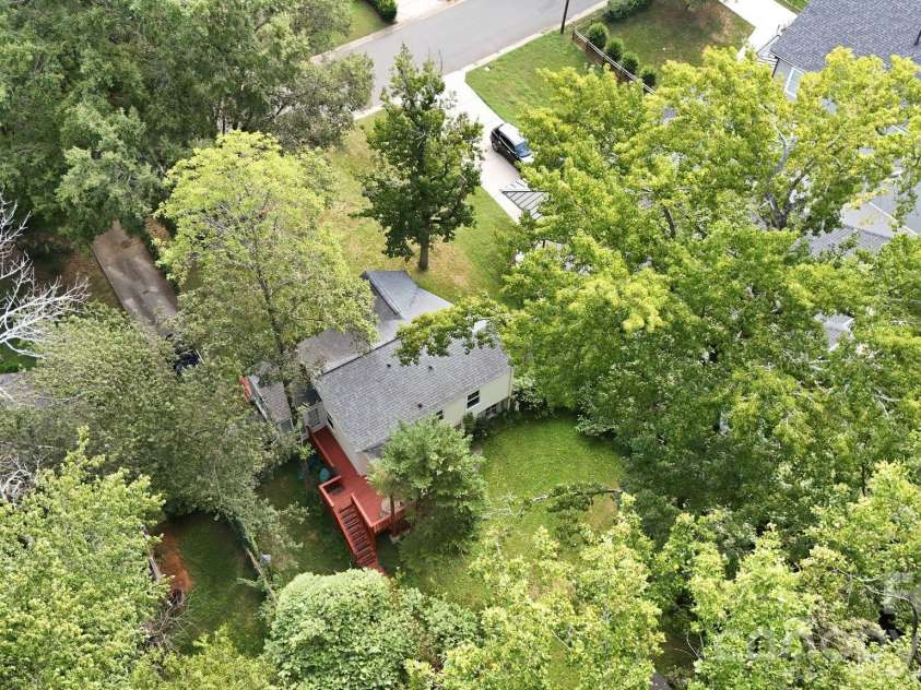 2316 Kingsbury Drive, Charlotte, NC 28205.  MLS# CAR4416606, YatesRealty ID 45622. 