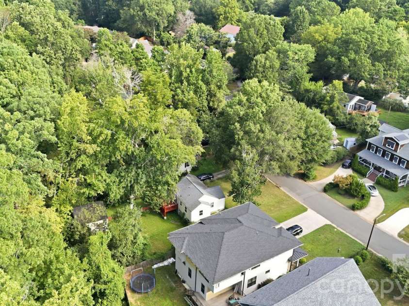 2316 Kingsbury Drive, Charlotte, NC 28205.  MLS# CAR4416606, YatesRealty ID 45622. 