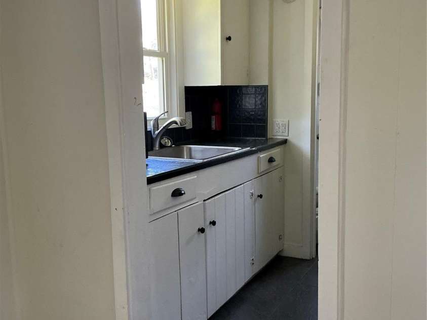 827 Forest Street, Hendersonville, NC 28739.  MLS# CAR4416484, YatesRealty ID 45624. Unit A kitchen