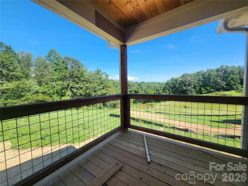 10 Setter Lane, Weaverville, NC 28787.  MLS# CAR4415776, YatesRealty ID 45626. 