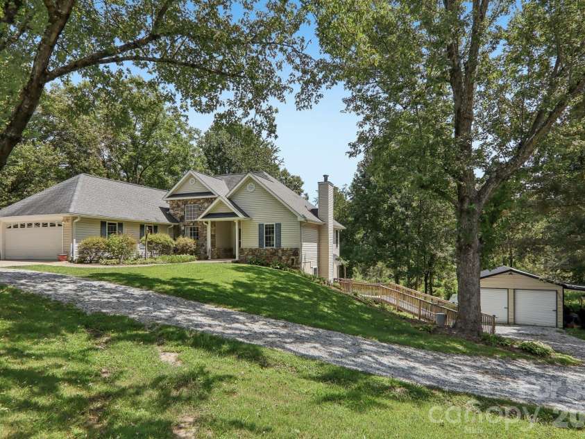 1414 Kanuga Road, Hendersonville, NC 28739.  MLS# CAR4415516, YatesRealty ID 45627. 