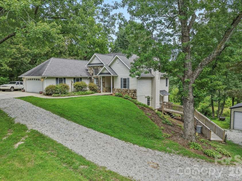 1414 Kanuga Road, Hendersonville, NC 28739.  MLS# CAR4415516, YatesRealty ID 45627. 