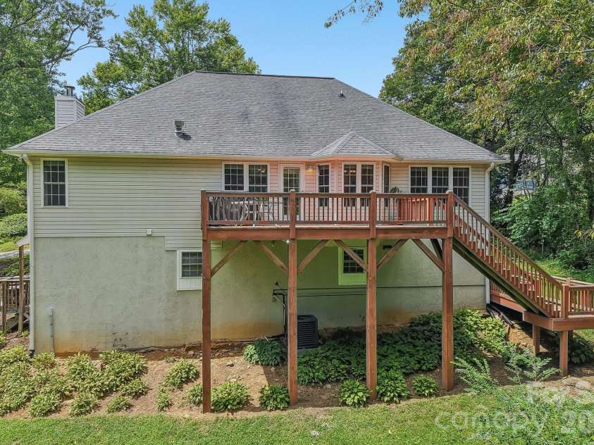1414 Kanuga Road, Hendersonville, NC 28739.  MLS# CAR4415516, YatesRealty ID 45627. 