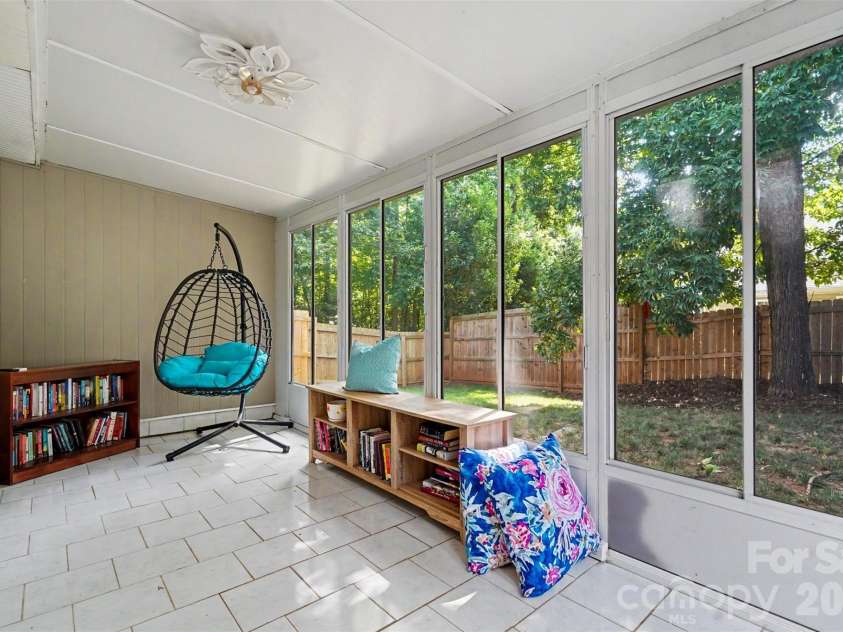 5906 Meadow Hill Drive, Charlotte, NC 28212.  MLS# CAR4405281, YatesRealty ID 45629. 