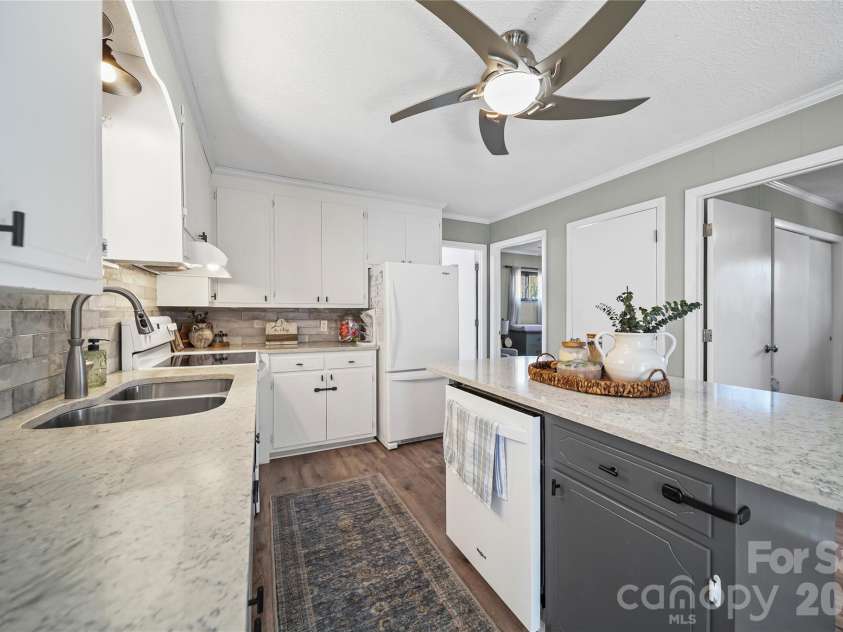 162 Vineyard Road, Norwood, NC 28128.  MLS# CAR4338073, YatesRealty ID 4563. 