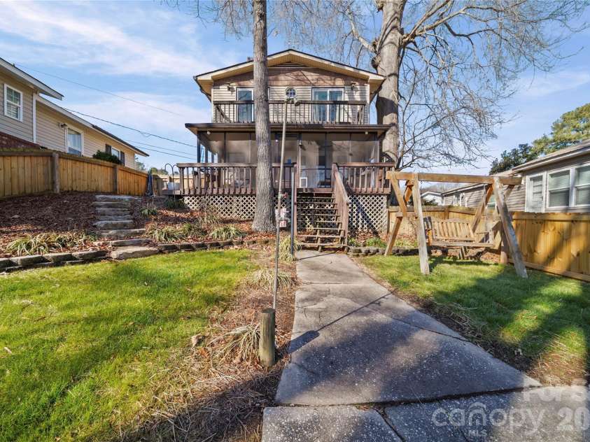 162 Vineyard Road, Norwood, NC 28128.  MLS# CAR4338073, YatesRealty ID 4563. 