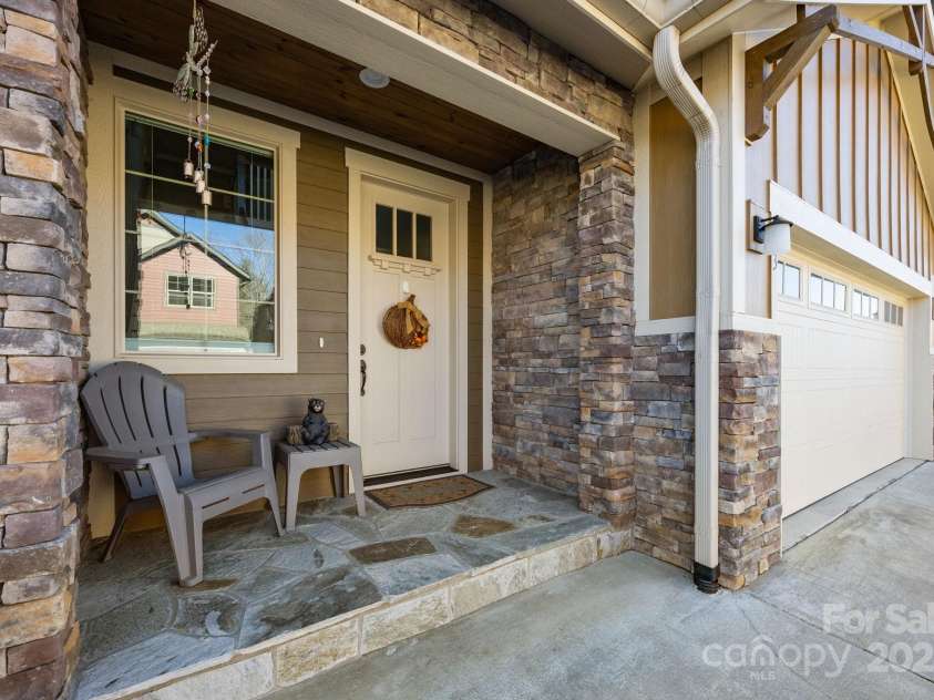 513 Sweet Birch Park Lane, Black Mountain, NC 28711.  MLS# CAR4322583, YatesRealty ID 4563. 