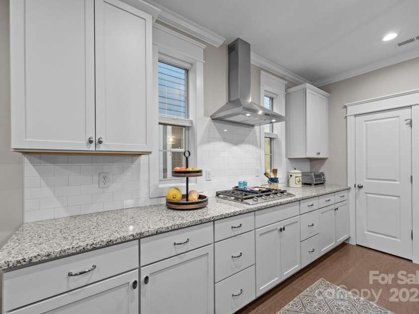 513 Sweet Birch Park Lane, Black Mountain, NC 28711.  MLS# CAR4322583, YatesRealty ID 4563. 