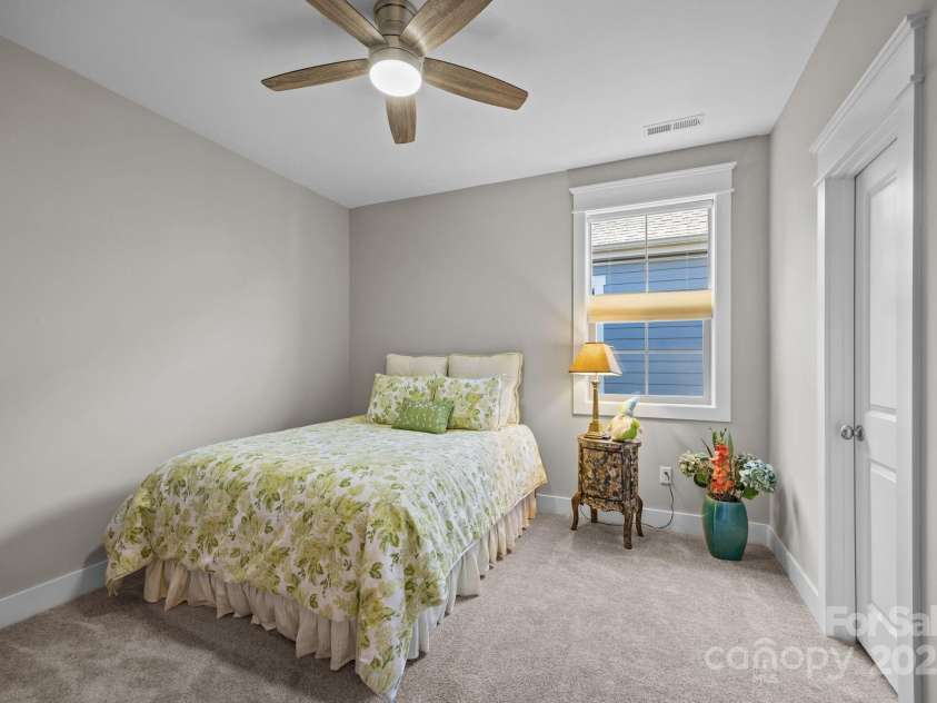 513 Sweet Birch Park Lane, Black Mountain, NC 28711.  MLS# CAR4322583, YatesRealty ID 4563. 