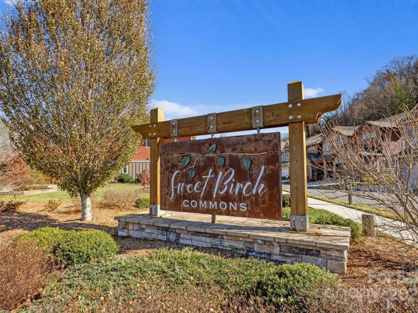 513 Sweet Birch Park Lane, Black Mountain, NC 28711.  MLS# CAR4322583, YatesRealty ID 4563. 