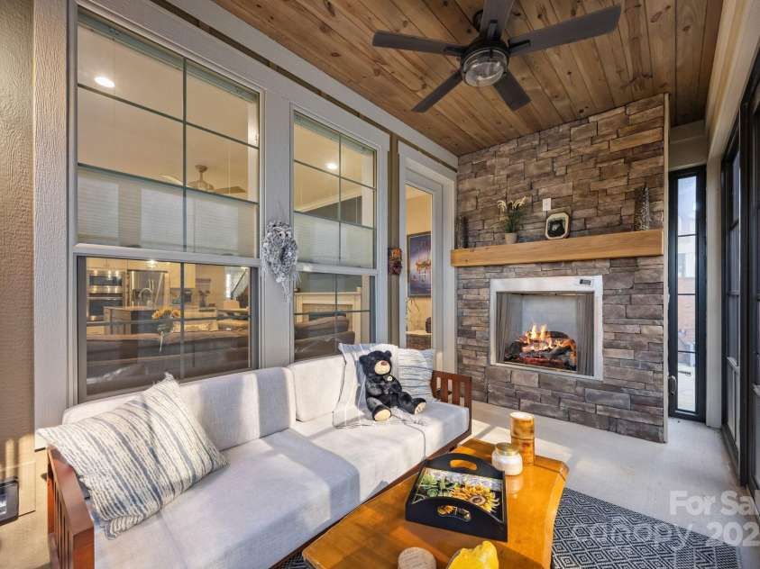 513 Sweet Birch Park Lane, Black Mountain, NC 28711.  MLS# CAR4322583, YatesRealty ID 4563. Year round ez breeze screened porch