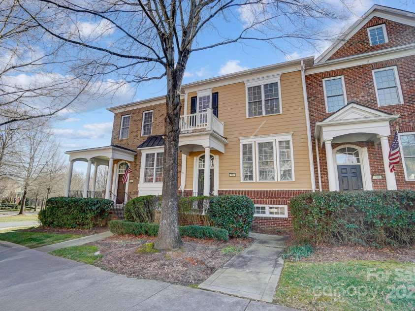 582 Sixth Baxter Crossing, Fort Mill, SC 29708.  MLS# CAR4227225, YatesRealty ID 4563. 