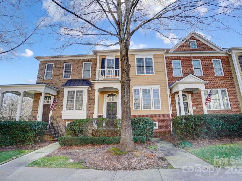582 Sixth Baxter Crossing, Fort Mill, SC 29708.  MLS# CAR4227225, YatesRealty ID 4563. 