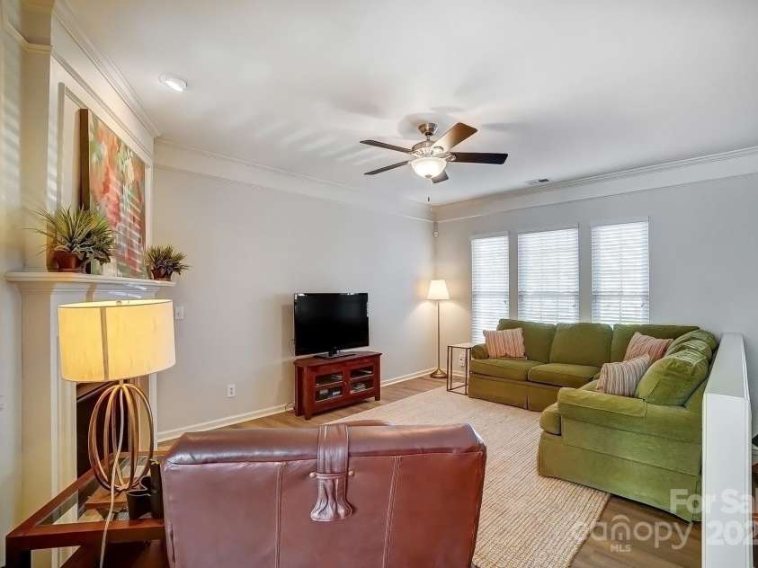 582 Sixth Baxter Crossing, Fort Mill, SC 29708.  MLS# CAR4227225, YatesRealty ID 4563. 