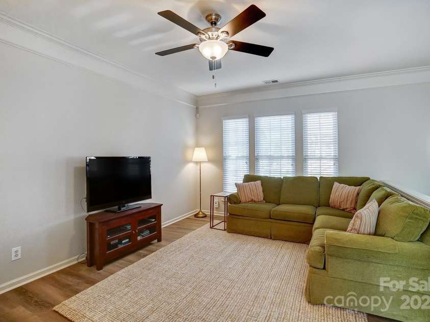 582 Sixth Baxter Crossing, Fort Mill, SC 29708.  MLS# CAR4227225, YatesRealty ID 4563. 