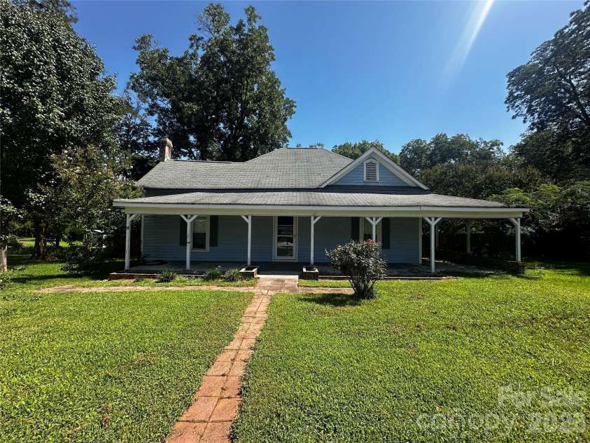 3914 Woodlawn Street, Sharon, SC 29742.  MLS# CAR4416015, YatesRealty ID 45630. 