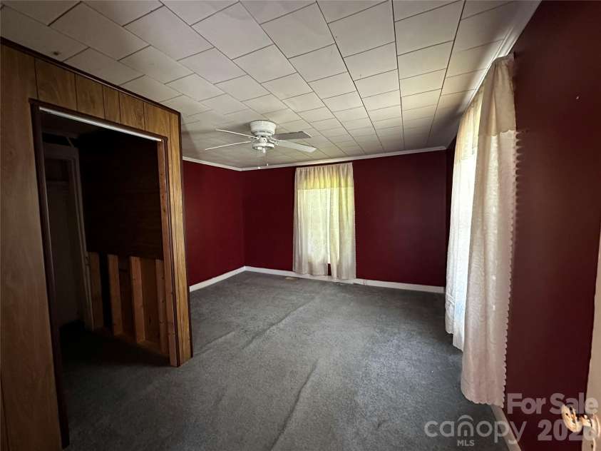 3914 Woodlawn Street, Sharon, SC 29742.  MLS# CAR4416015, YatesRealty ID 45630. 