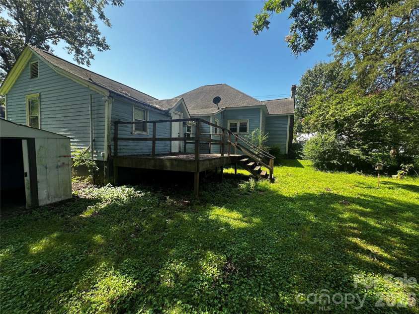 3914 Woodlawn Street, Sharon, SC 29742.  MLS# CAR4416015, YatesRealty ID 45630. 