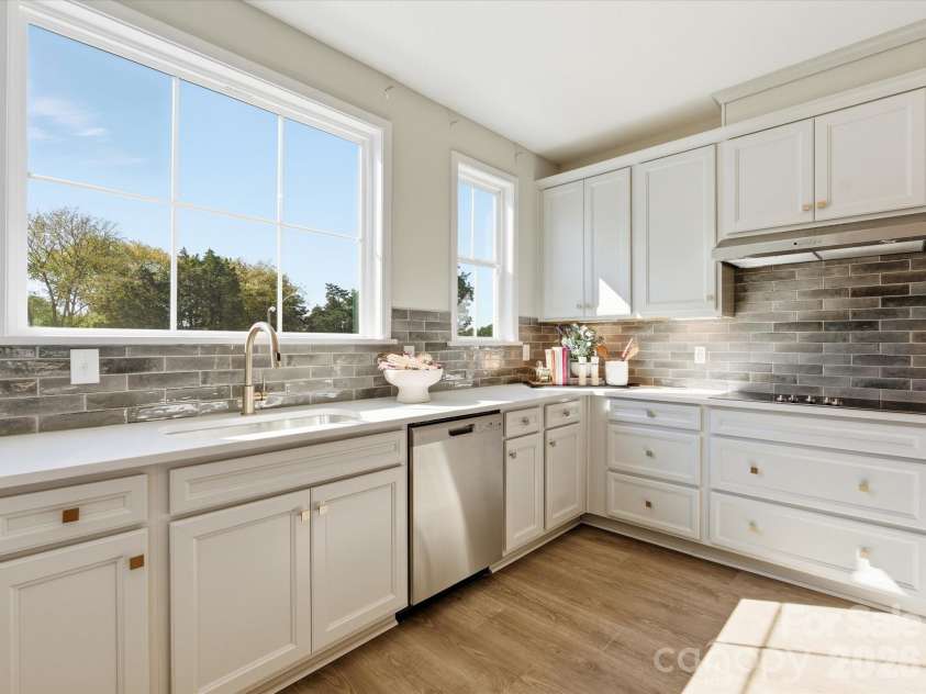 5420 Whaler Walk Way, Charlotte, NC 28226.  MLS# CAR4397700, YatesRealty ID 45631. Conceptual