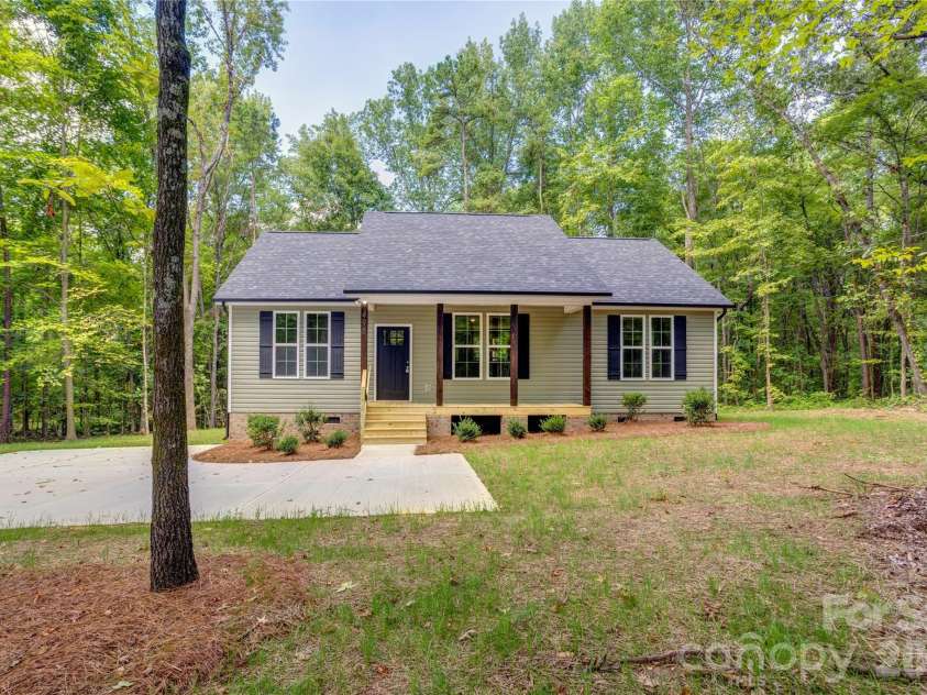496 Fisk Street, Concord, NC 28027.  MLS# CAR4416068, YatesRealty ID 45635. Front View