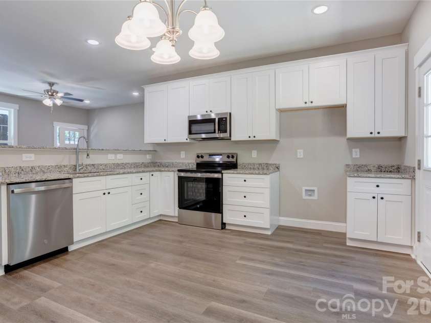 496 Fisk Street, Concord, NC 28027.  MLS# CAR4416068, YatesRealty ID 45635. Kitchen