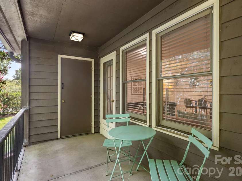 3520 Colony Crossing Drive, Charlotte, NC 28226.  MLS# CAR4416668, YatesRealty ID 45636. 