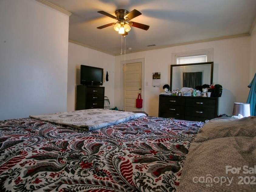 306 4th Street, Pinetops, NC 27864.  MLS# CAR4231549, YatesRealty ID 4564. 