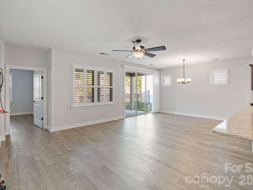 4995 Looking Glass Trail, Denver, NC 28037.  MLS# CAR4333286, YatesRealty ID 4564. Living room