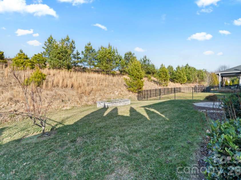 4995 Looking Glass Trail, Denver, NC 28037.  MLS# CAR4333286, YatesRealty ID 4564. Private backyard
