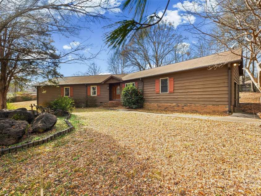 6233 Providence Court, Concord, NC 28027.  MLS# CAR4331518, YatesRealty ID 4564. 
