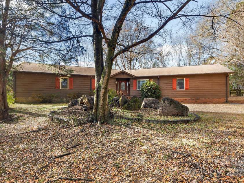 6233 Providence Court, Concord, NC 28027.  MLS# CAR4331518, YatesRealty ID 4564. 