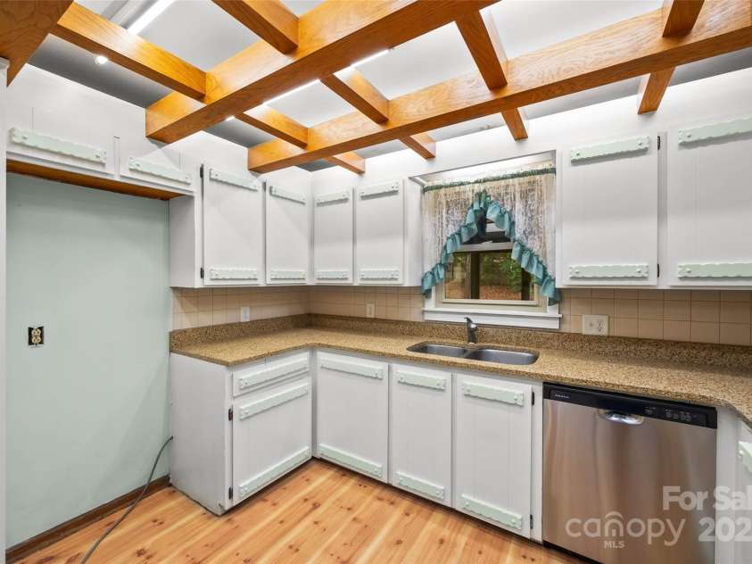 6233 Providence Court, Concord, NC 28027.  MLS# CAR4331518, YatesRealty ID 4564. 