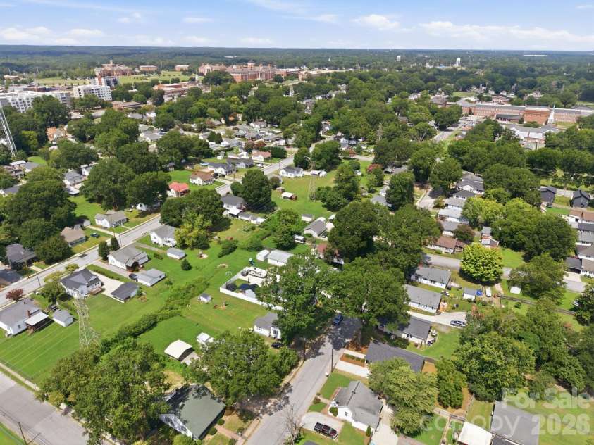 221 York Avenue, Kannapolis, NC 28083.  MLS# CAR4412736, YatesRealty ID 45642. 
