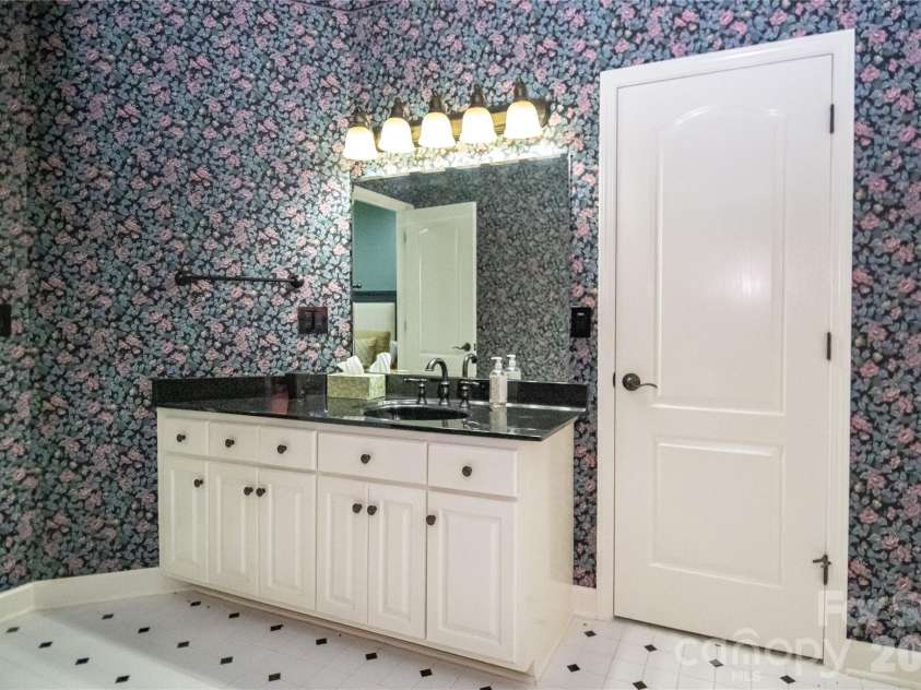 1563 Calls Lodge Court, Morganton, NC 28655.  MLS# CAR4416691, YatesRealty ID 45643. 