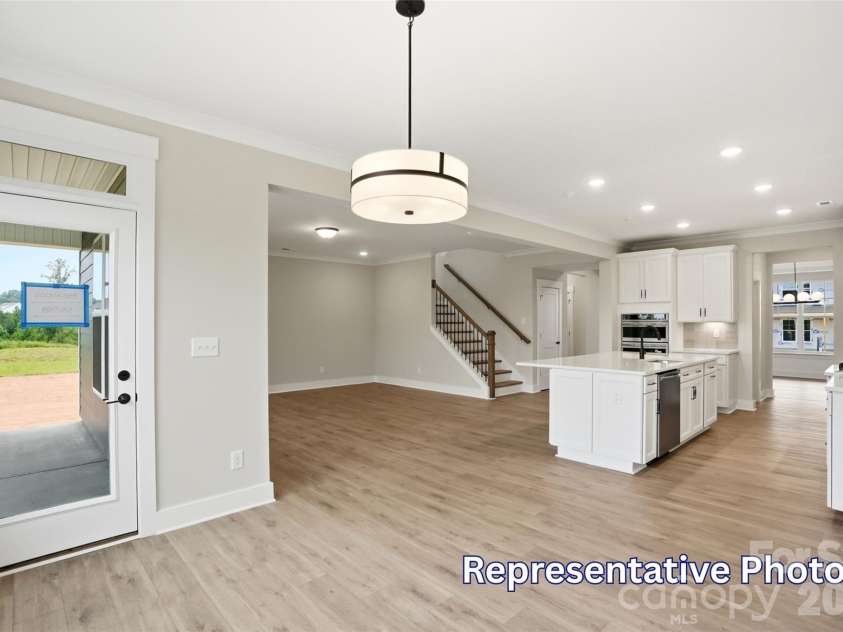 5213 Devonshire Road, Denver, NC 28037.  MLS# CAR4416675, YatesRealty ID 45644. Breakfast Area