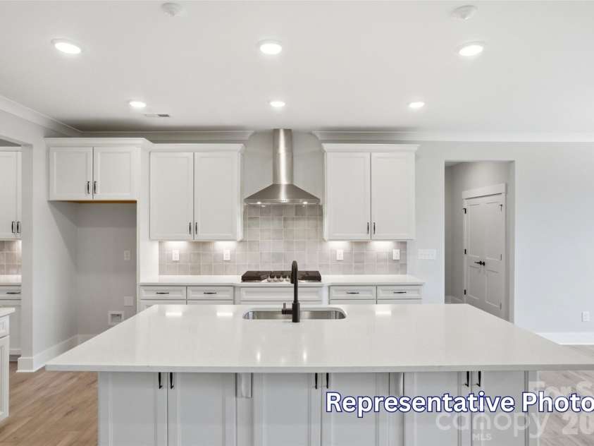 5213 Devonshire Road, Denver, NC 28037.  MLS# CAR4416675, YatesRealty ID 45644. Kitchen