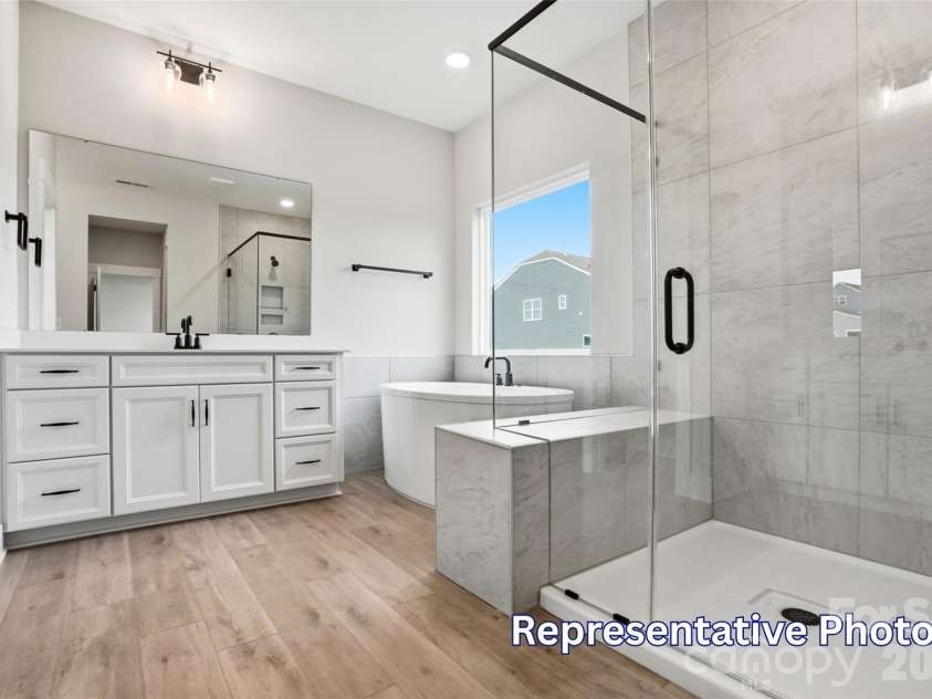5213 Devonshire Road, Denver, NC 28037.  MLS# CAR4416675, YatesRealty ID 45644. Primary Bathroom