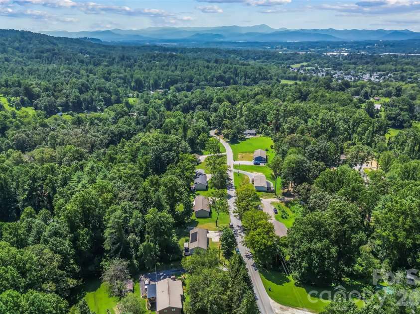 318 Souther Road, Fletcher, NC 28732.  MLS# CAR4414028, YatesRealty ID 45646. 