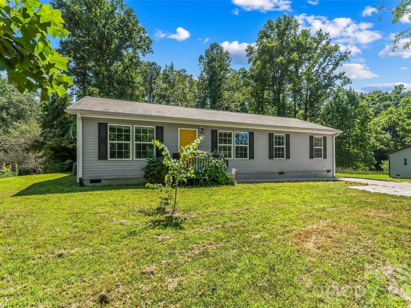 318 Souther Road, Fletcher, NC 28732.  MLS# CAR4414028, YatesRealty ID 45646. 