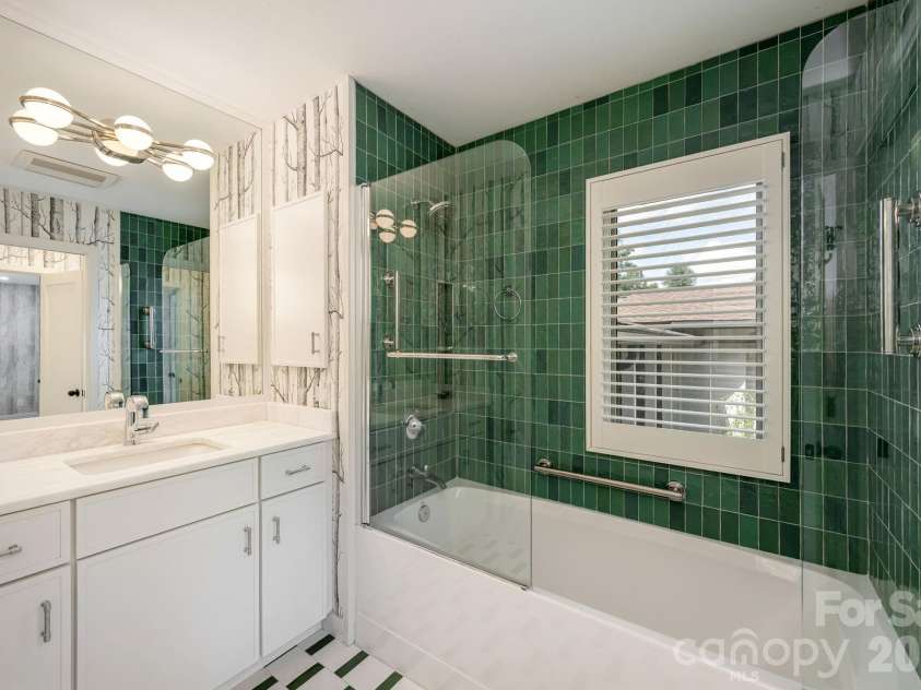 28 Forest Road, Asheville, NC 28803.  MLS# CAR4361641, YatesRealty ID 45647. Also serves as 3rd bedroom bath
