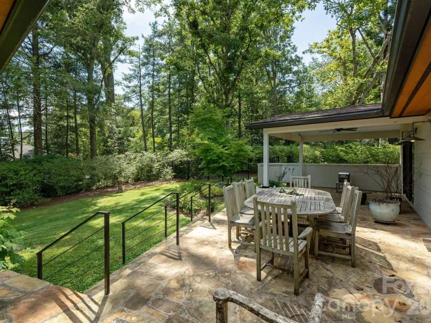 28 Forest Road, Asheville, NC 28803.  MLS# CAR4361641, YatesRealty ID 45647. Great for summer dining